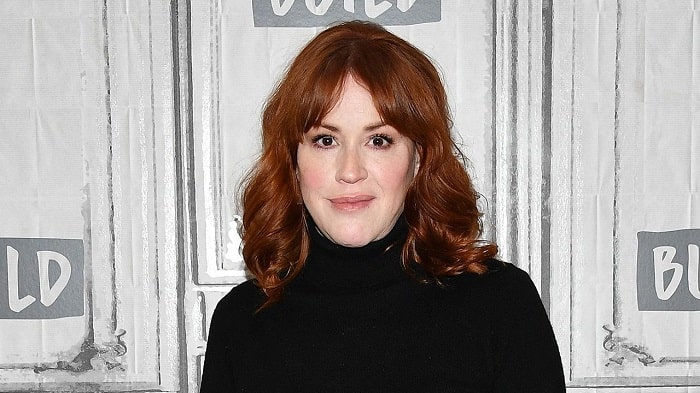 Molly Ringwald's Massive Net Worth - All Her Income Sources Disclosed 